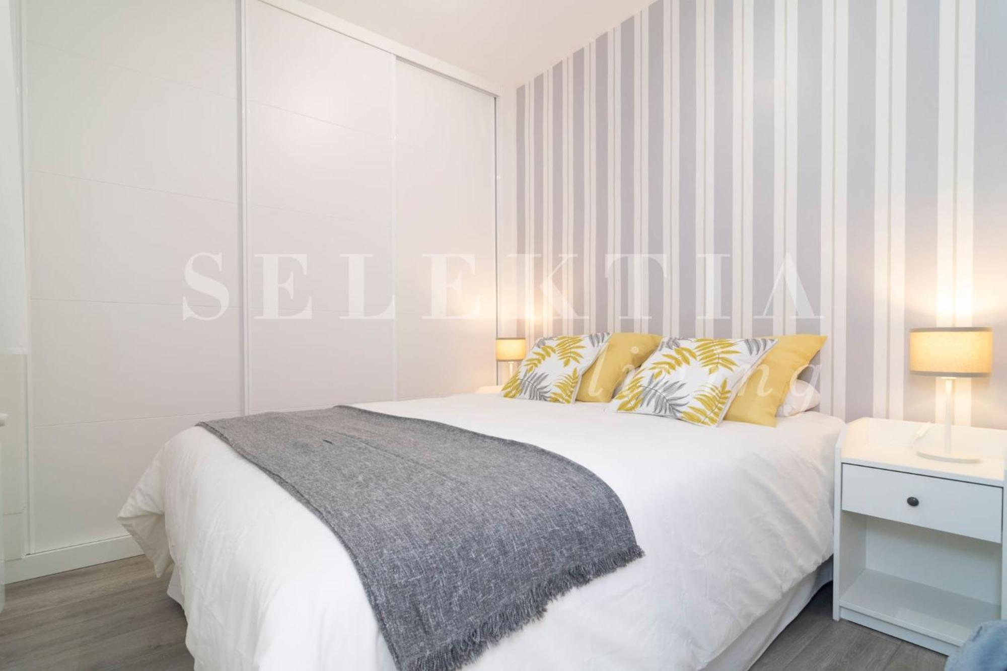 Castellana Suites Madrid Exterior photo
